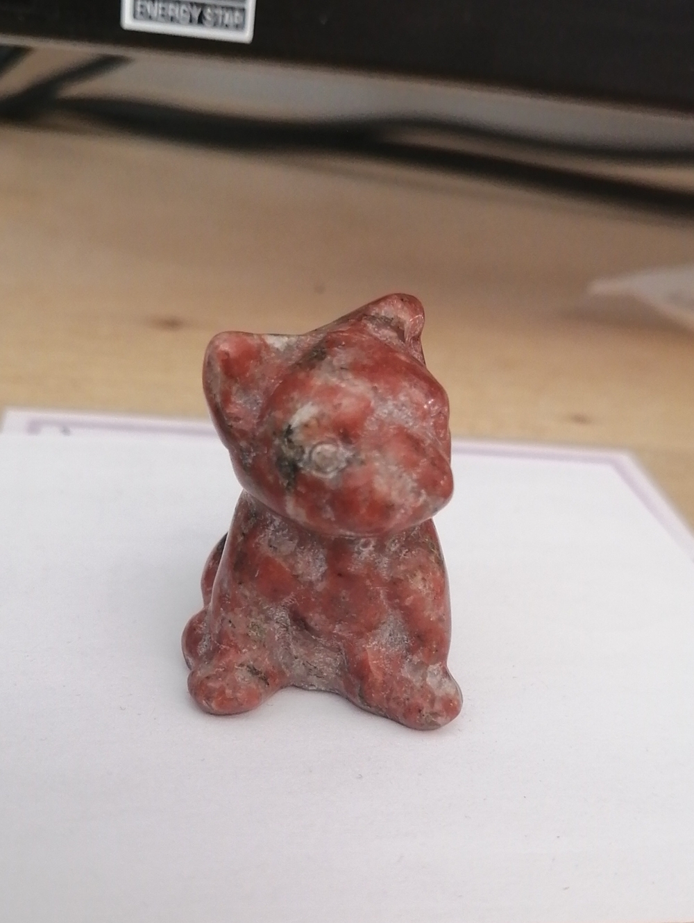 Hand Carved Red Jasper Rock Friend Buldog Puppy Figurine Rock Pet. 3cm tall. New